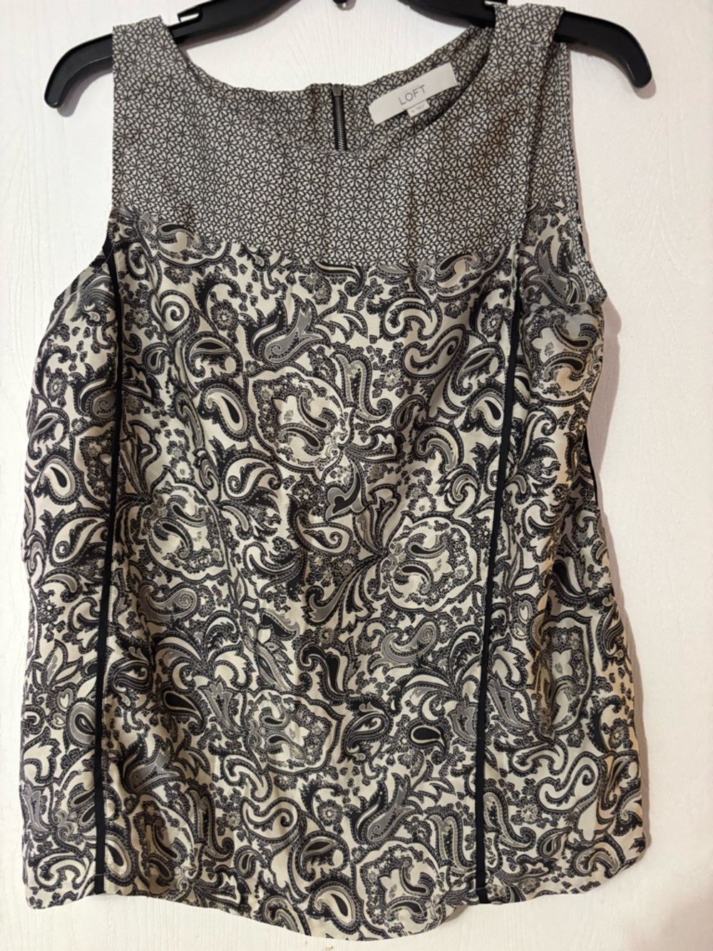 LOFT Cream and Black Paisley Sleeveless Shell